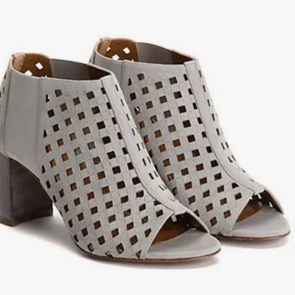 AQUATALIA Made in Italy Women's Shari Perforated Suede Ankle boots
